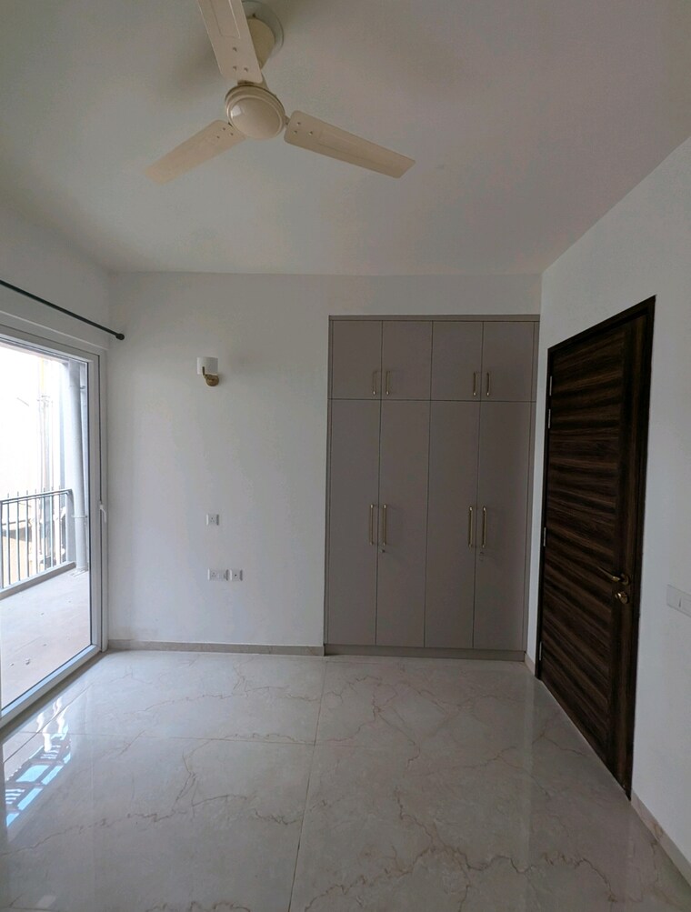 Room, smart-world-orchard 3 Bedroom 1680 Sq.Ft. Apartment In Sector 61 Gurgaon 9706401