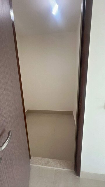 Furnished Amenities in 3 BHK Apartment at DB Orchid Woods, Goregaon East – for Rent