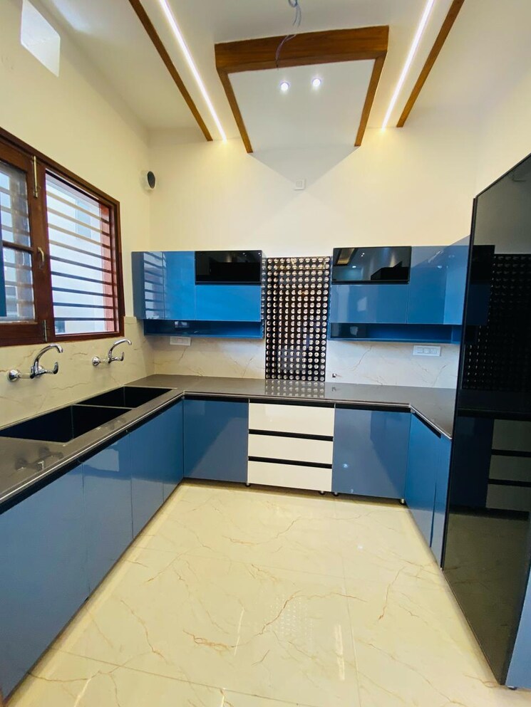 Team Area, sunny enclave 4 Bedroom 139 Sq.Yd. Independent House In Sunny Enclave Mohali 9706400