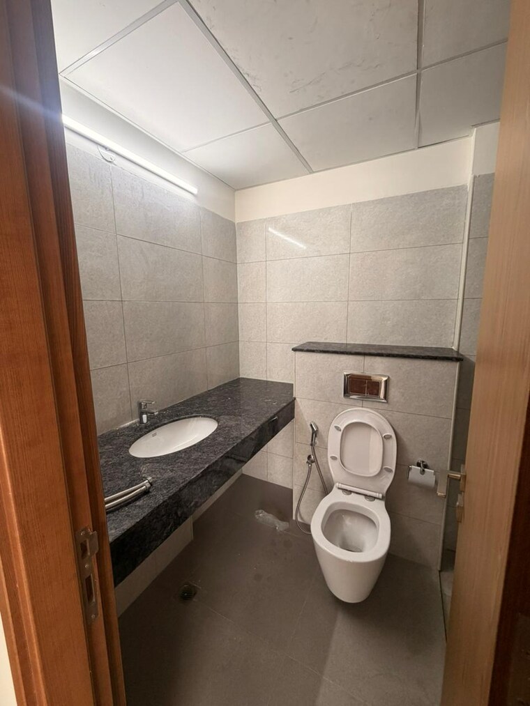 Bathroom, godrej-woods 3 Bedroom 2088 Sq.Ft. Apartment In Sector 43 Noida 9706455