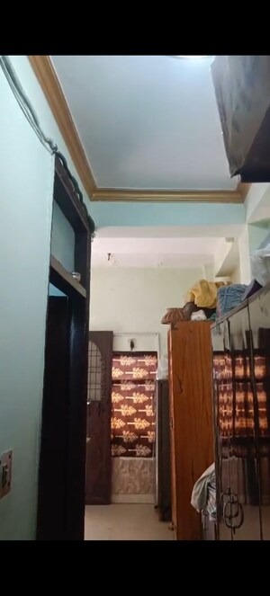 Furnished Amenities in 2.5 BHK Builder Floor at Jogabai Extension – for Sale