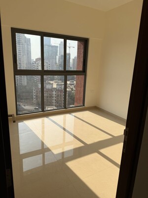 Room in 2 BHK Apartment at Lodha Vista, Lower Parel – for Sale