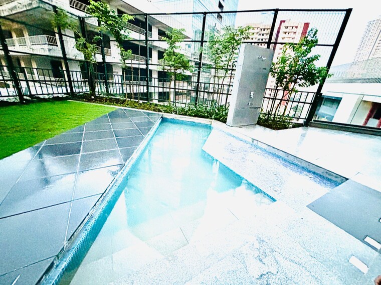 Swimming Pool, lodha-vista 2 Bedroom 680 Sq.Ft. Apartment In Lower Parel Mumbai 9706494