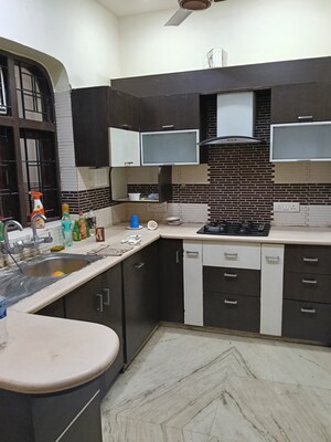 Kitchen in 2.5 BHK Builder Floor at Ansal Plaza Sector-23, Sector 23 – for Rent