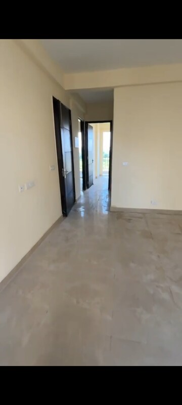 Room in 2 BHK Apartment at Signature Global Park, Sohna Sector 36 – for Rent