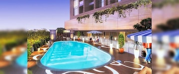 Swimming Pool in 1 BHK Apartment at Birla Niyaara, Worli – for Sale