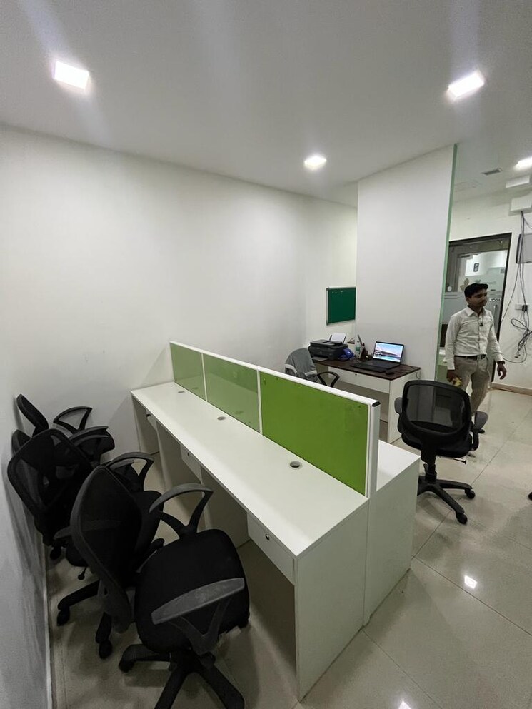 Team Area, sai-indu-tower Commercial Office Space 750 Sq.Ft. In Bhandup West Mumbai 9706526