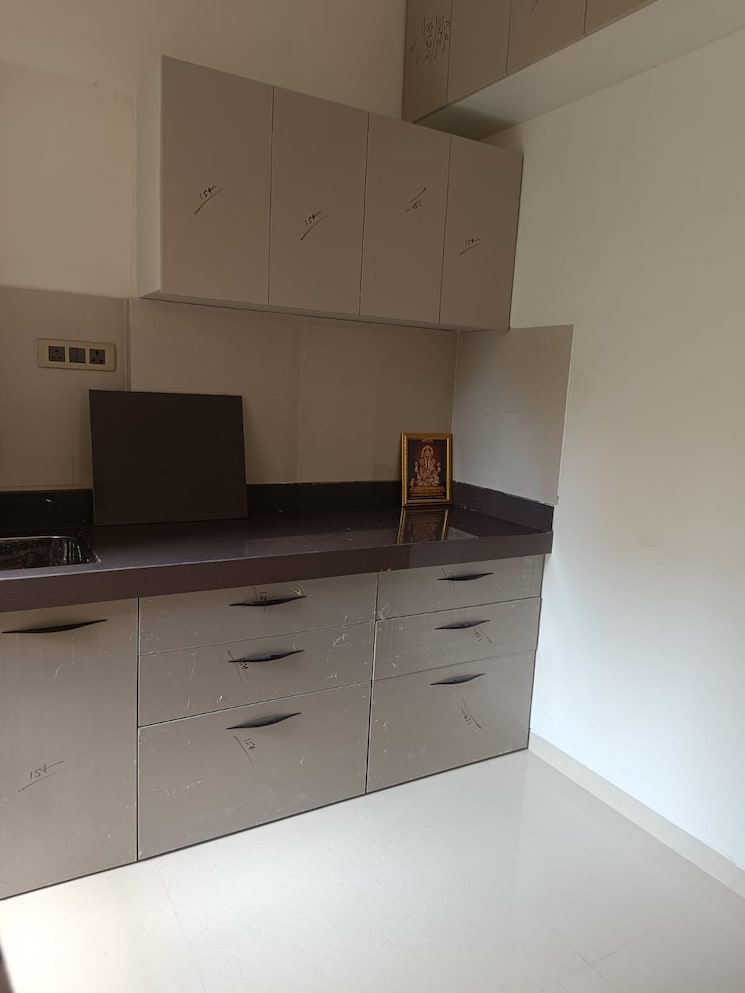 Kitchen, je-and-vee-om-trimurti 2 Bedroom 900 Sq.Ft. Apartment In Malad East Mumbai 9706384