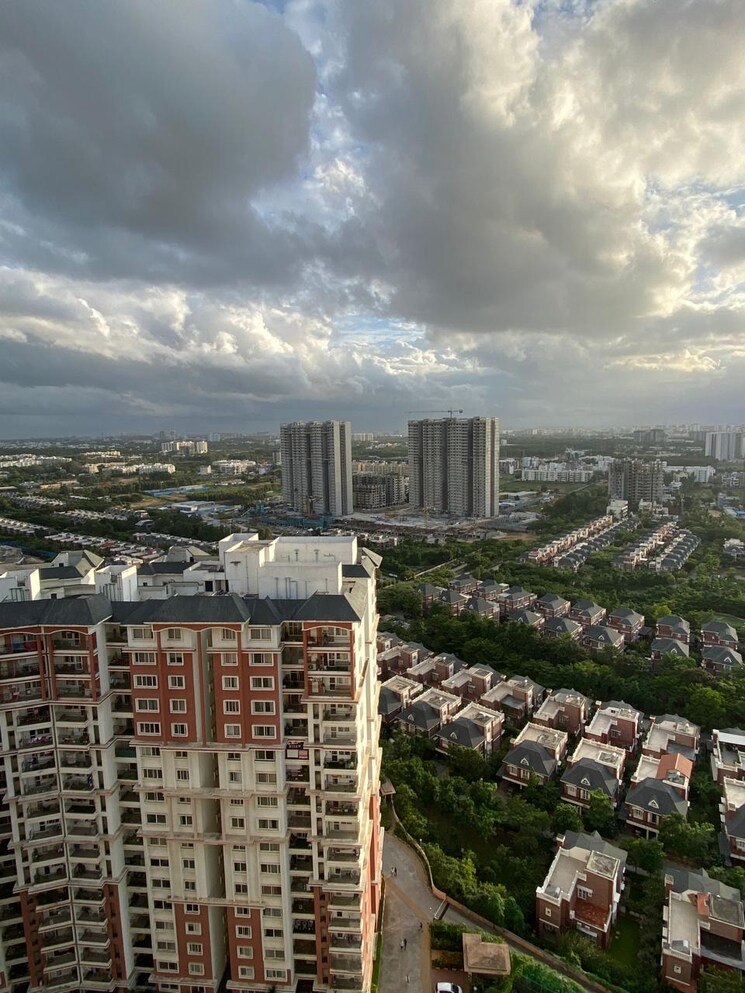 Exterior View, prestige-lakeside-habitat 3.5 Bedroom 2134 Sq.Ft. Apartment In Varthur Bangalore 9706564