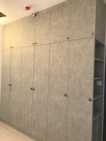 Furnished Amenities in 3.5 BHK Apartment at Prestige Lakeside Habitat, Varthur – for Rent