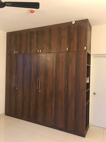 Furnished Amenities in 3.5 BHK Apartment at Prestige Lakeside Habitat, Varthur – for Rent