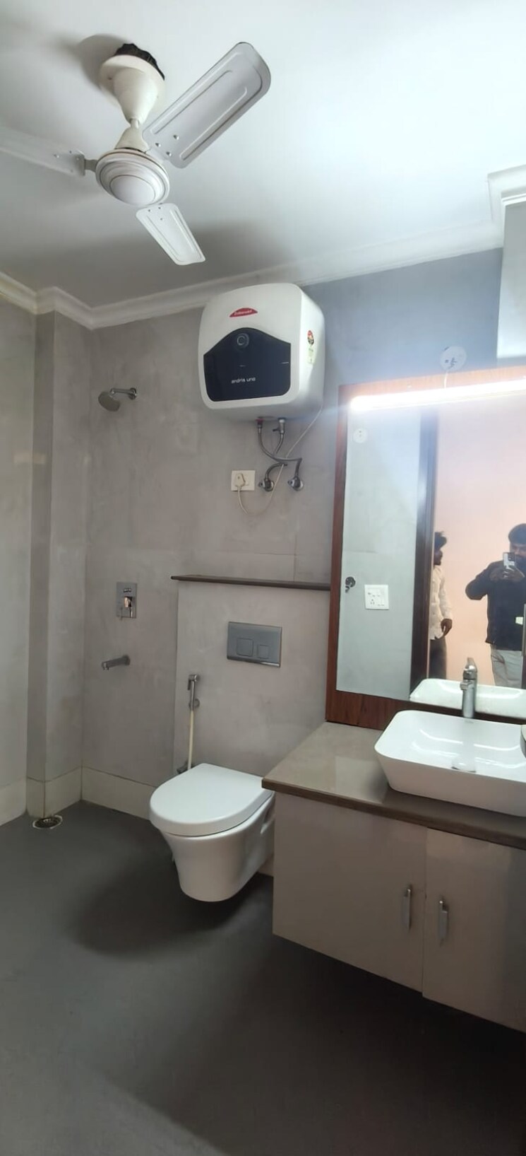 Bathroom, ansal-plaza-sector-23 4 Bedroom 4200 Sq.Ft. Builder Floor In Sector 23 Gurgaon 9706587