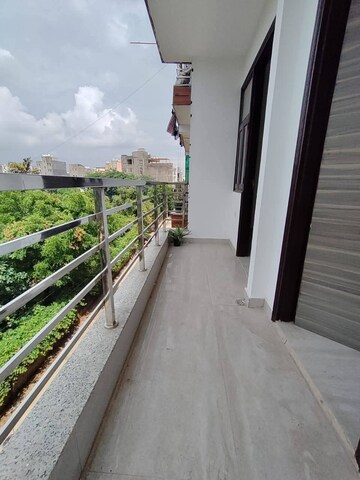 3 BHK Builder Floor For Rent in Chattarpur