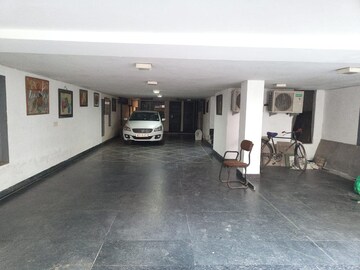 Parking in 3 BHK Builder Floor at Greater Kailash I – for Rent