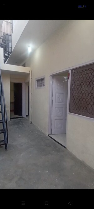 Room in 1 BHK Independent House at RWA Apartments Sector 39, Sector 39 – for Rent