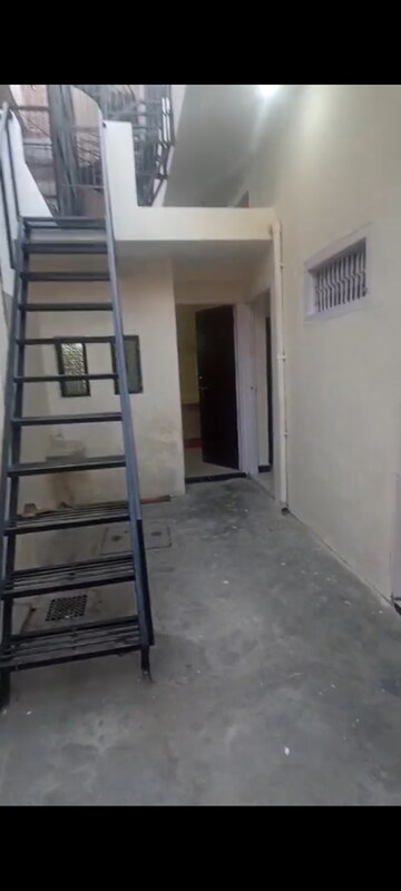 Staircase in 1 BHK Independent House at RWA Apartments Sector 39, Sector 39 – for Rent