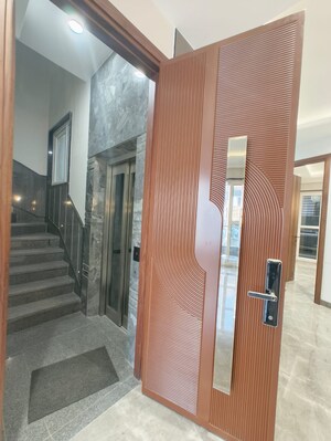 Building Lobby in 2 BHK Builder Floor at Chittaranjan Park – for Rent