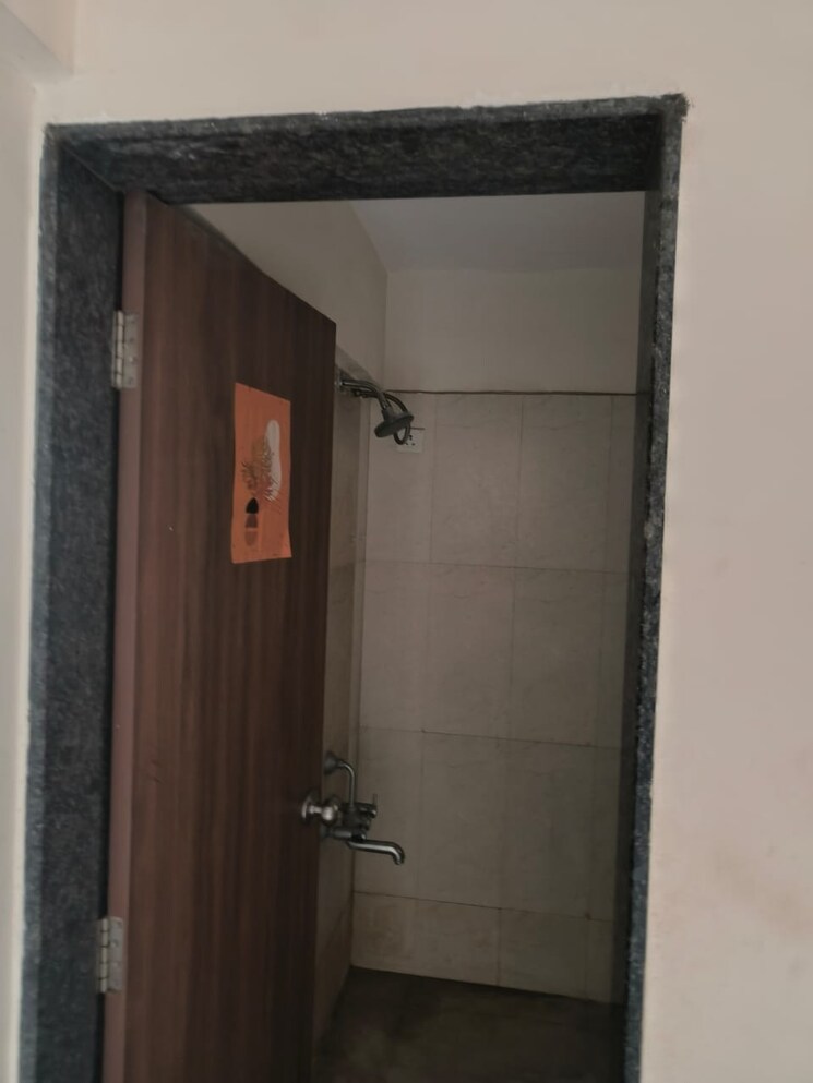Bathroom, amit-colori 1 Bedroom 600 Sq.Ft. Apartment In Undri Pune 9706704