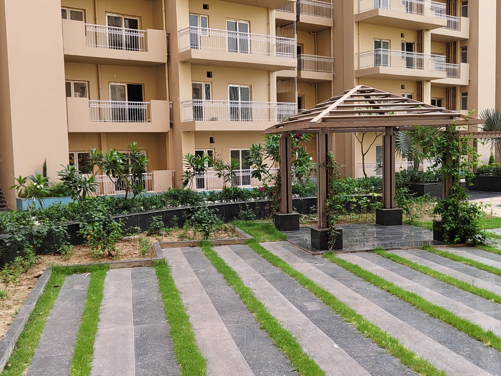 3 BHK 1874 Sq.Ft. Apartment in Tashee Capital Gateway