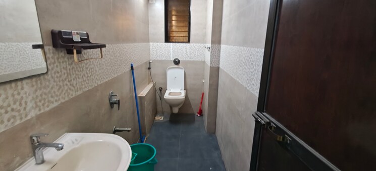 Bathroom, sumeru-chs 2 Bedroom 770 Sq.Ft. Apartment In Andheri West Mumbai 9706762