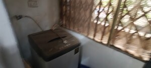 Furnished Amenities in 2 BHK Apartment at Sumeru CHS, Andheri West – for Rent