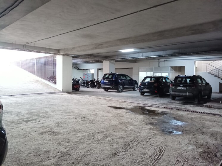  Parking, nacharam Commercial Office Space 21000 Sq.Ft. In Nacharam Hyderabad 9706753
