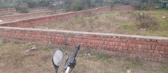Plot For Sale in Motiram Adda