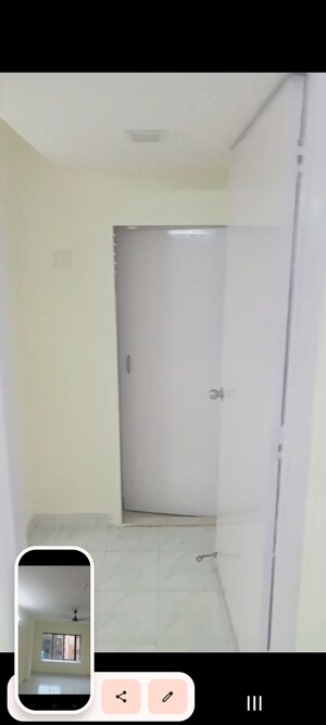 Room in 2 BHK Apartment at 18A Apartment, Khar West – for Sale