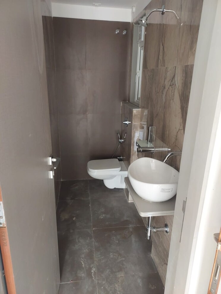 Bathroom, gurukrupa-param 1 Bedroom 400 Sq.Ft. Apartment In Vikhroli East Mumbai 9706788