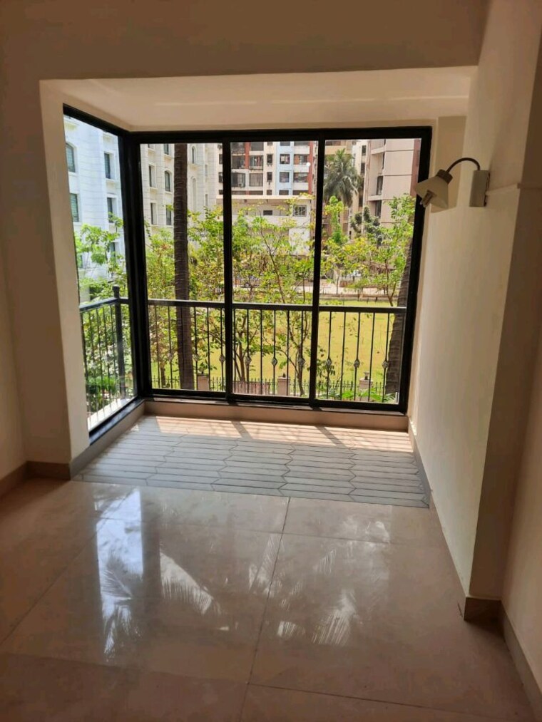 Room, andheri west 2 Bedroom 600 Sq.Ft. Apartment In Andheri West Mumbai 9706795