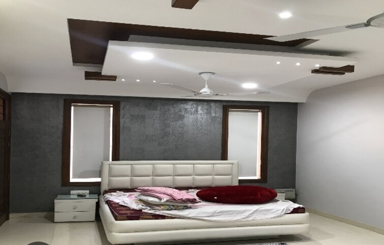 Cover Image, sector 52 3 Bedroom 200 Sq.Mt. Builder Floor In Sector 52 Noida 9706807