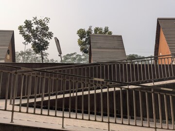  Shop – Exterior View View at Rise Times Square, Sector 1 Greater Noida - for Rent