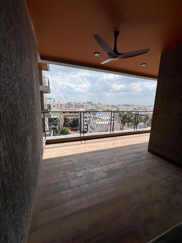 Room in 3 BHK Apartment at Prime Centreo, Kanakapura Road – for Sale