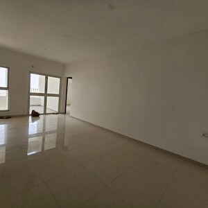Room in 2.5 BHK Apartment at Teerth Avila, Sus – for Rent