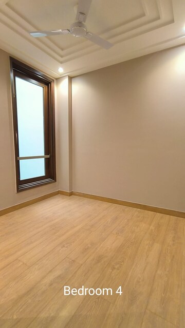 Room in 3 BHK Builder Floor at Greater Kailash ii – for Sale