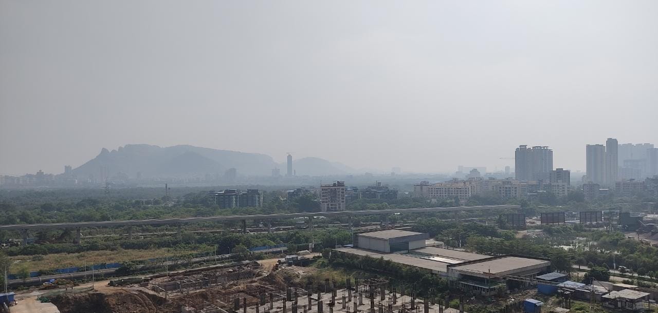 1.5 BHK + Pooja Room 700 Sq.Ft. Apartment in Dosti West County