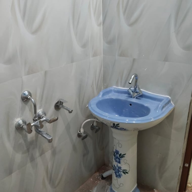 Bathroom, gomti nagar Pg For Girls In Gomti Nagar 9706877