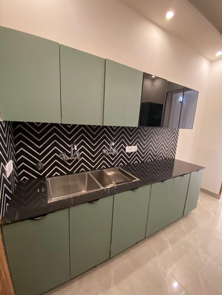 Kitchen, pir machalla 4 Bedroom 4200 Sq.Ft. Penthouse In Pir Machalla Zirakpur 9706907