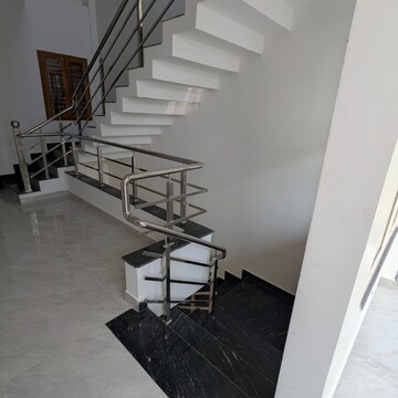 Staircase in  Pg at Gomti Nagar – for Rent