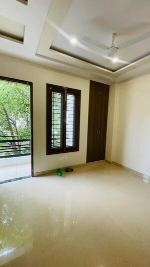 Room in 2 BHK Villa at Gomti Nagar – for Rent