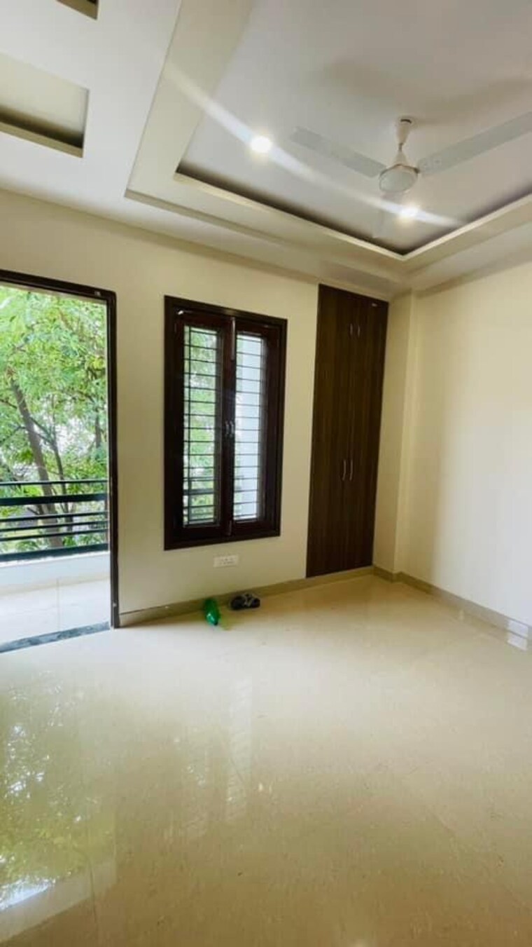 Room, gomti nagar 2 Bedroom 1500 Sq.Ft. Villa In Gomti Nagar Lucknow 9706911