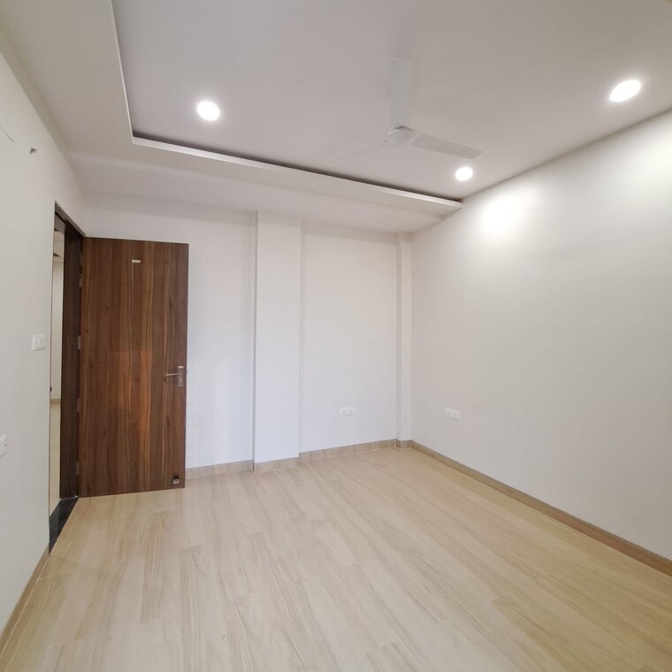 Room, gomti nagar 2 Bedroom 1500 Sq.Ft. Villa In Gomti Nagar Lucknow 9706911