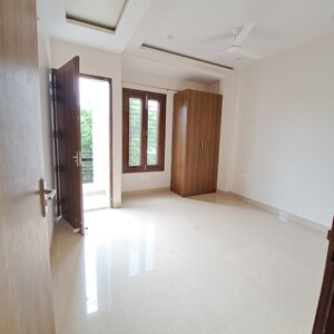 Room in 2 BHK Villa at Gomti Nagar – for Rent