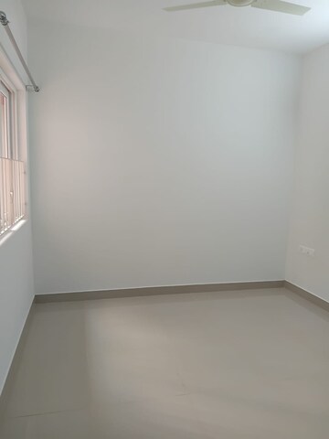 Room in 3 BHK Apartment at Brigade El Dorado Gallium, Bagaluru – for Rent