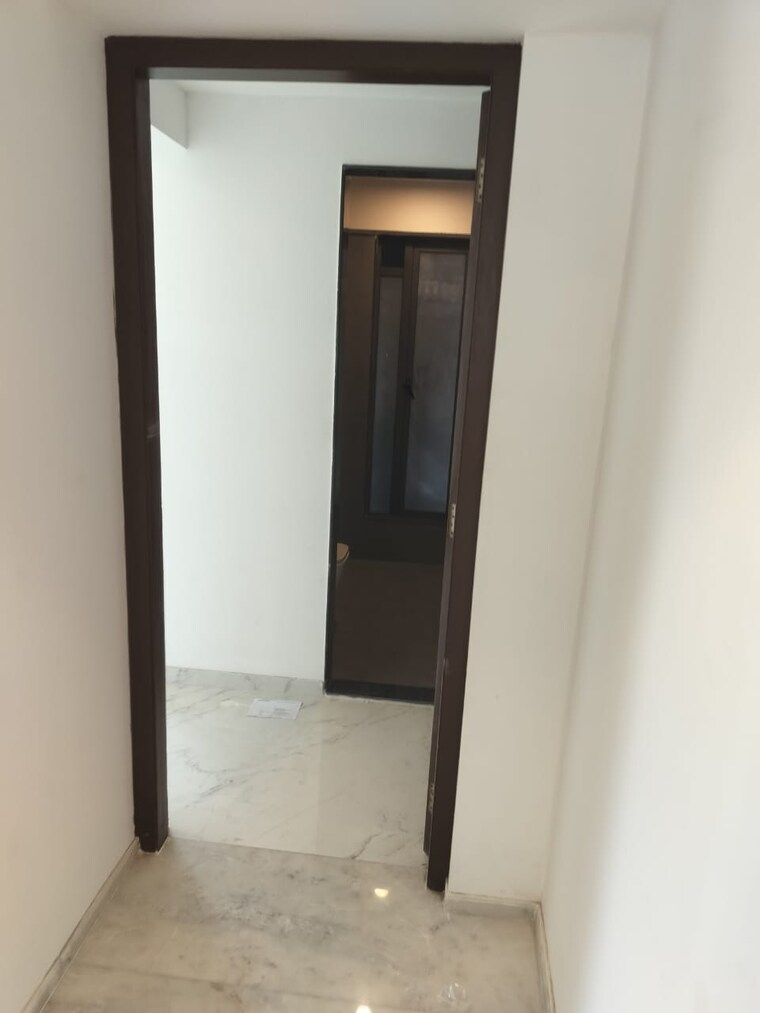 Room, malad west 2 Bedroom 722 Sq.Ft. Apartment In Malad West Mumbai 9706933