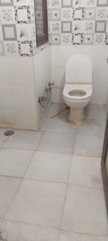 2 BHK Builder Floor For Rent in Vipin Garden