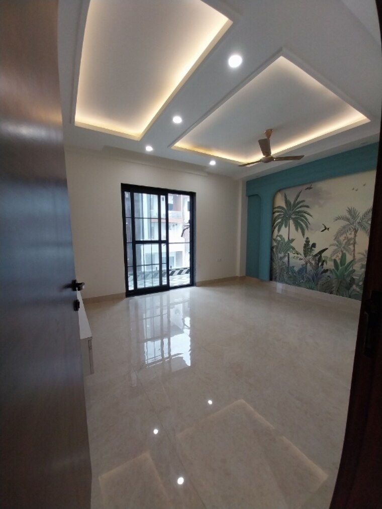 Room, mansha-ellenia 4 Bedroom 3150 Sq.Ft. Builder Floor In Sector 85 Faridabad 9707003