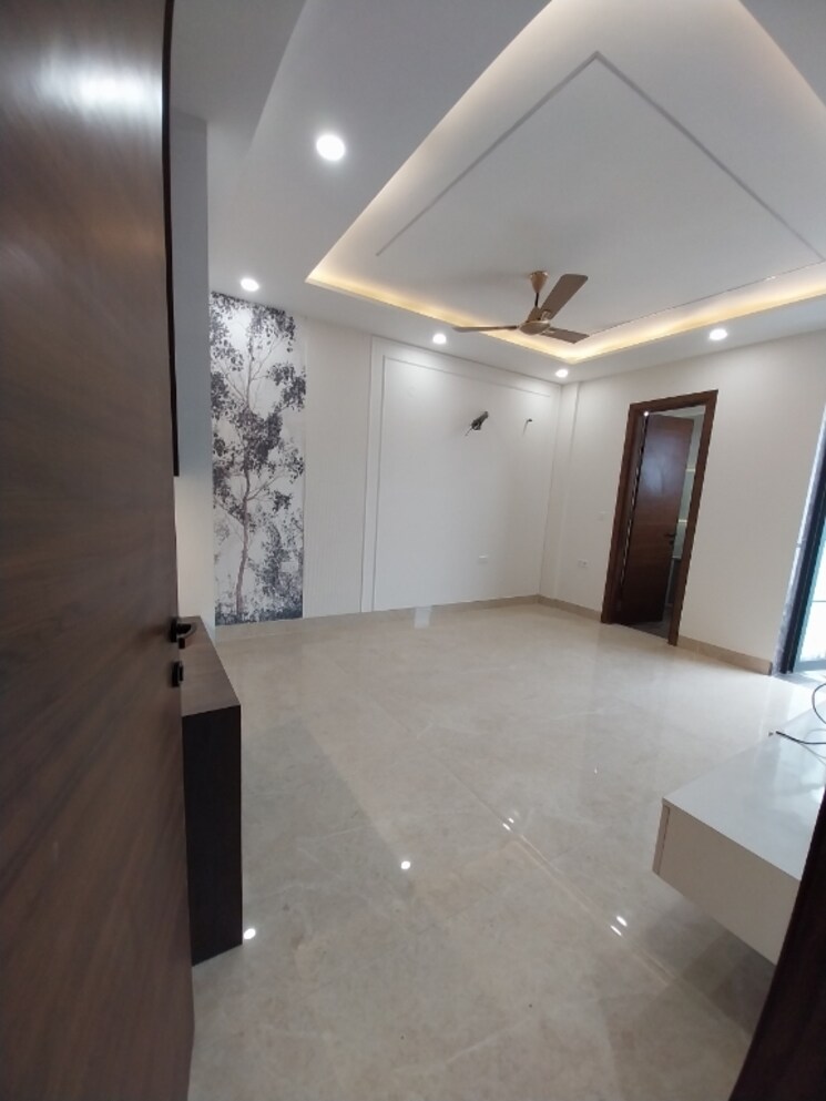 Room, mansha-ellenia 4 Bedroom 3150 Sq.Ft. Builder Floor In Sector 85 Faridabad 9707003