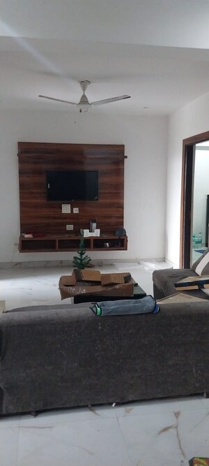 Living Room in 3 BHK Builder Floor at Sushant Lok 2, Sector 57 – for Rent