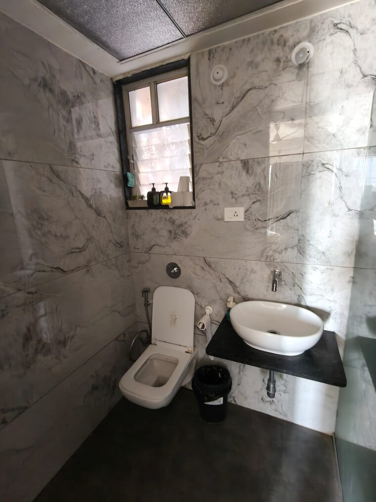 Bathroom, shubh-gateway 2 Bedroom 910 Sq.Ft. Apartment In Viman Nagar Pune 9707009